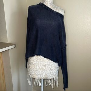 EUC XL American Eagle blue off the sleeve sweater.